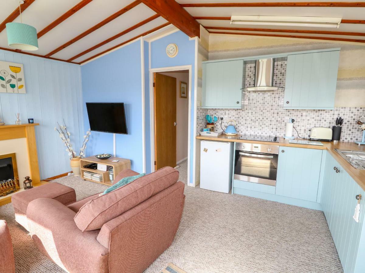 Moggs Retreat * Skegness