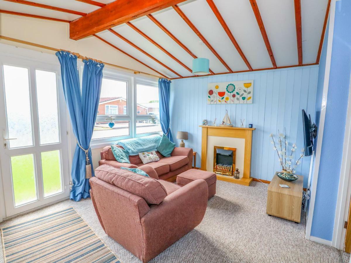 Moggs Retreat * Skegness